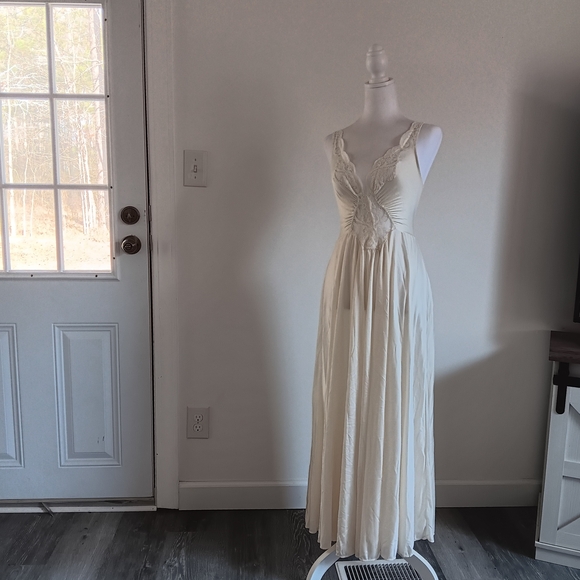 Vintage Olga Ivory Cream Lace Maxi Slip Dress Chemise Nightgown - Picture 9 of 9